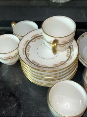 Set Of 5 T&V Limoges Di Vinci Demitasse & Saucer Sets